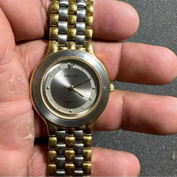 Gruen Ladies Quartz Watch WR Silver/Gold Tone Working Diamond Accent 223-VX51 - Picture 1 of 10